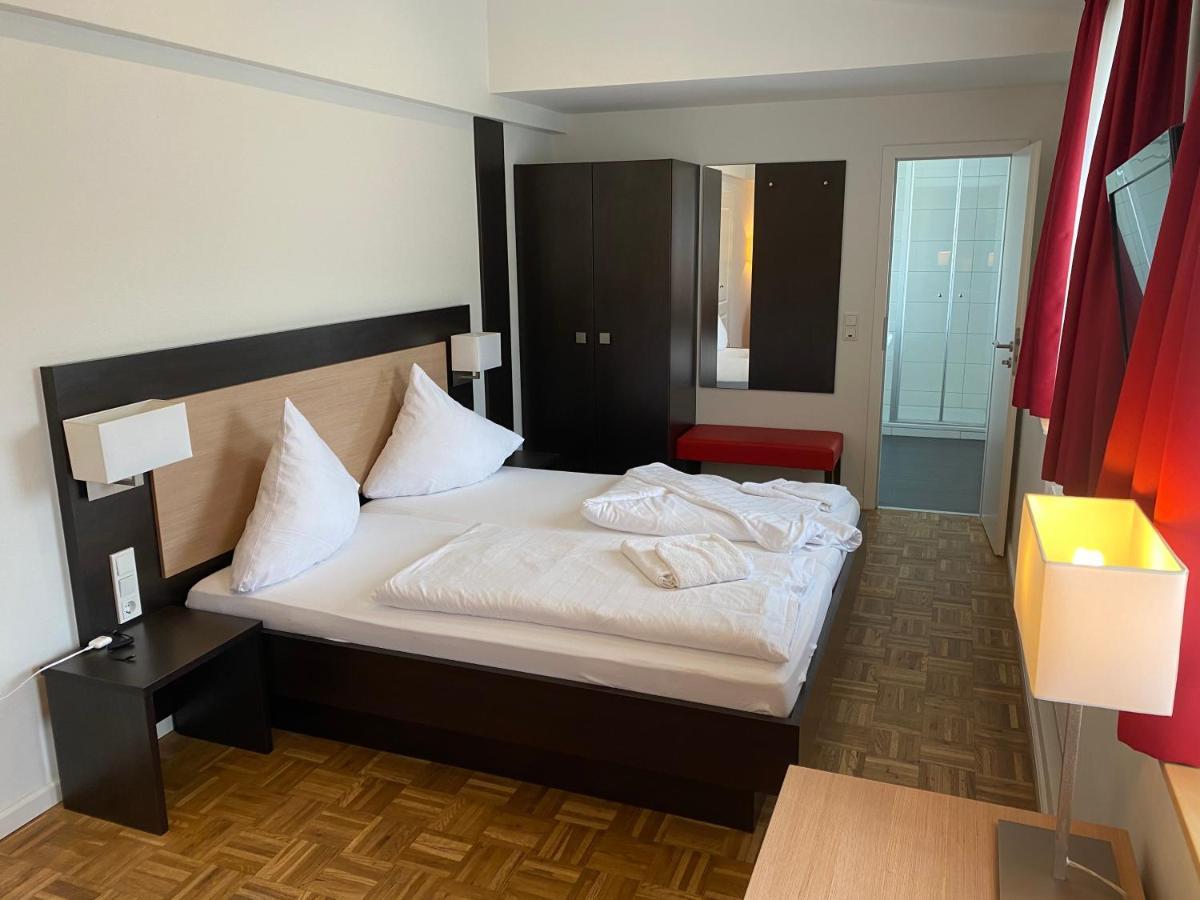 Altes Pfarrhaus Hotel Ernst Eksteriør billede