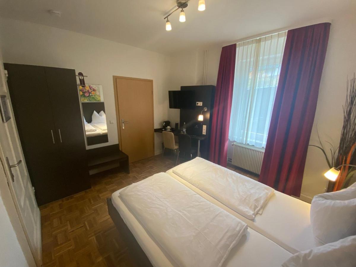 Altes Pfarrhaus Hotel Ernst Eksteriør billede