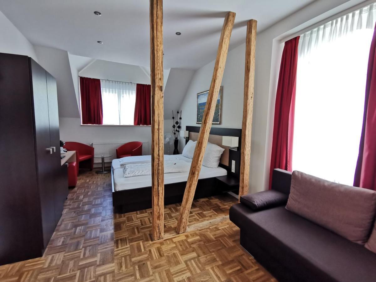 Altes Pfarrhaus Hotel Ernst Eksteriør billede